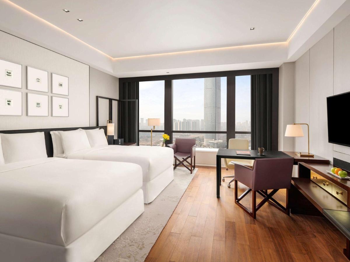 Fairmont Ухан Екстериор снимка