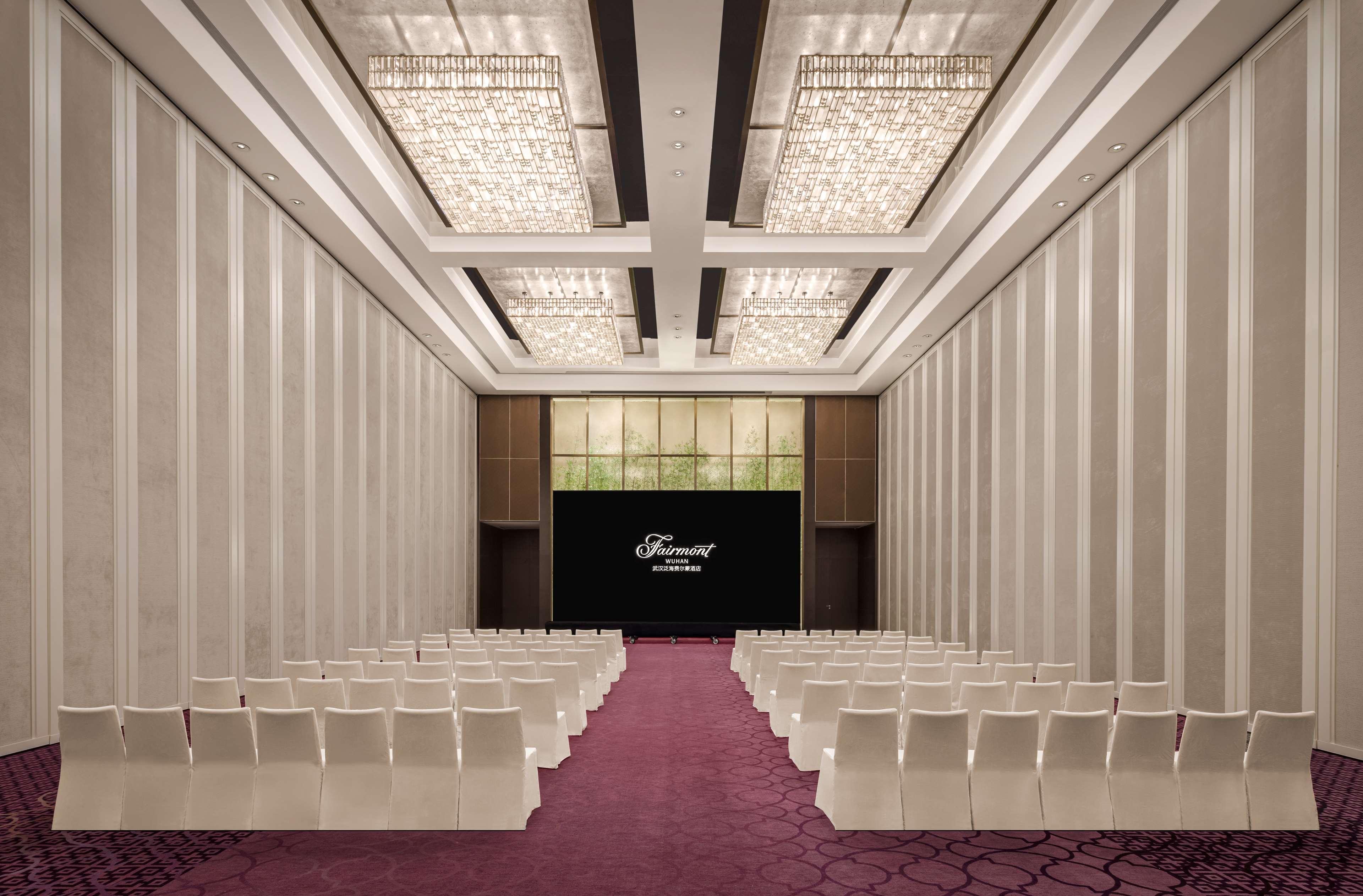 Fairmont Ухан Екстериор снимка